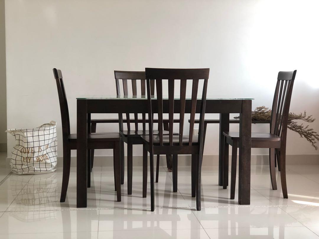 Dining Table Set (Category: Chairs) located in Kuala Lumpur. Submitted by monsterinthehouse (Listing ID 1151419978, Image 1). Description: - Glass Top Dinjng Table comes with four wonder chairs. - Self pick up only. .