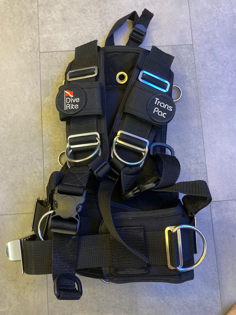 Dive Rite Transpac BCD Harness + Cam Bands + Accessories, Sports