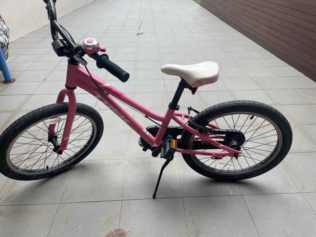 Girls 20 inch bike, Sports Equipment 