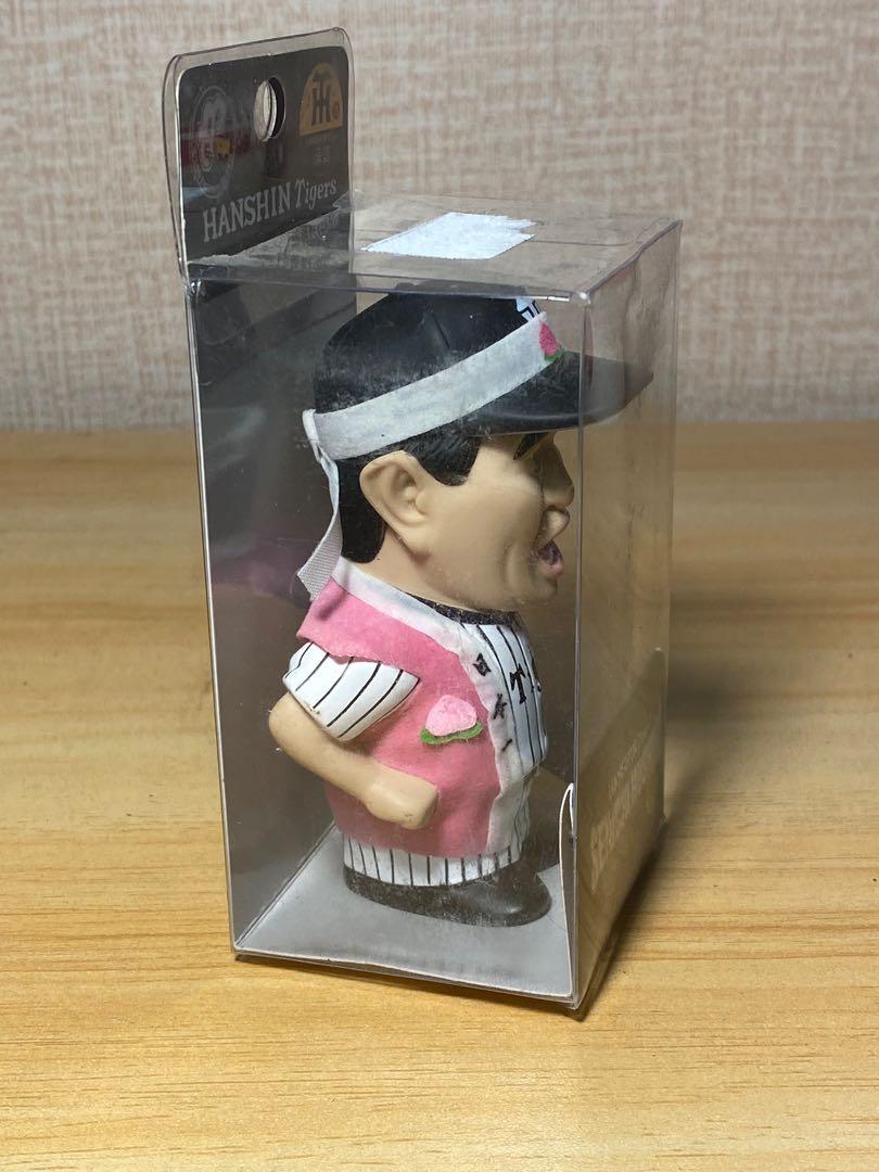 Hanshin Tigers Action Figure Display A162 (Category: Figurines & Statues) located in Paranaque City. Submitted by kalinapraktikalstore (Listing ID 1151569151, Image 3). Description: Brand New Hashin Tigers Collectible Action Figure Display Senichi Hoshino 77 3.5 inch height 2 width inch No Issue.