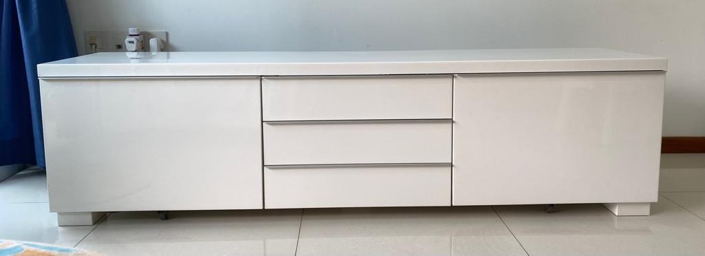 Allmost new IKEA BEST BURS TV Unit bench high gloss white