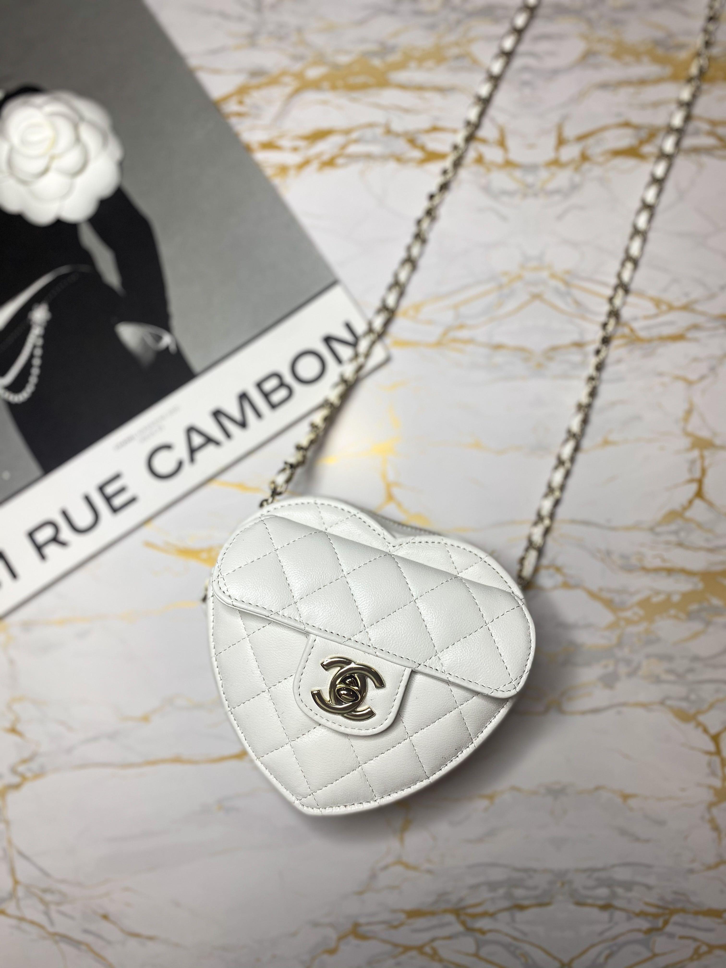 White best sale heart bag