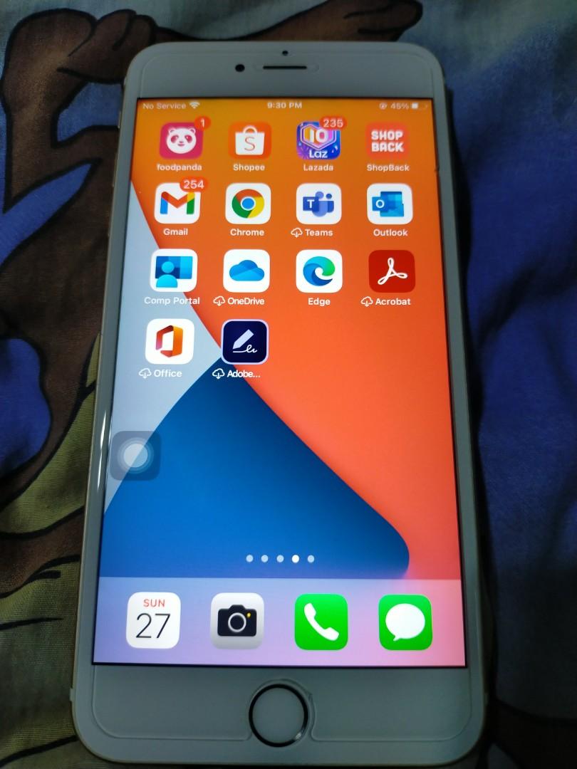 Iphone 6s plus gold (Category: iPhone 6 Series) located in Cavite. Submitted by indigence (Listing ID 1151552794, Image 1). Description: iphone 6s plus 32gb with box open line no issues with box updated ios change of mind not applicable no bogus buyer pls.