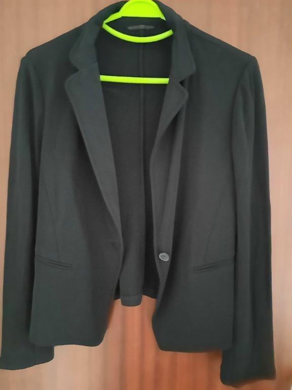 Japan couture edition Jersey fitted jacket S/36 (Category: Women's Clothes) located in Sydney. Submitted by sirenbeeboo (Listing ID 1151511661, Image 3). Description: Size s /36 Smart fit 2 front pockets Rayon blend. Machine wash. Wrinkle free quick dry An essential black jacket for both (in)formal occasions.