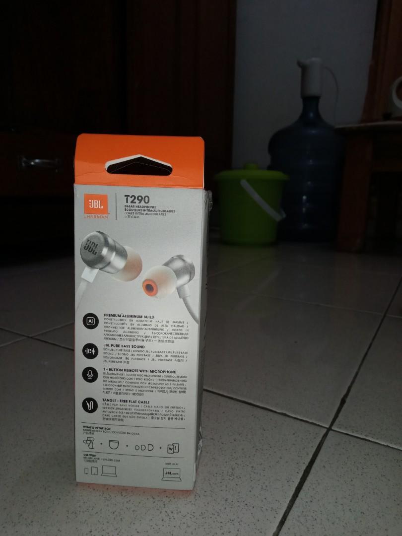 JBL T290 Pure Bass In-Ear headphones Original, Elektronik, Audio di  Carousell