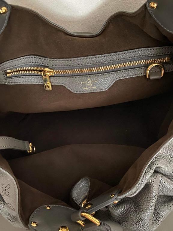 Louis Vuitton White Monogram Mahina Leather XL Bag Louis Vuitton | The  Luxury Closet