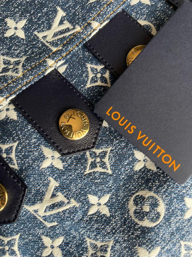 Mid-length skirt Louis Vuitton Blue size 34 FR in Denim - Jeans - 34340814
