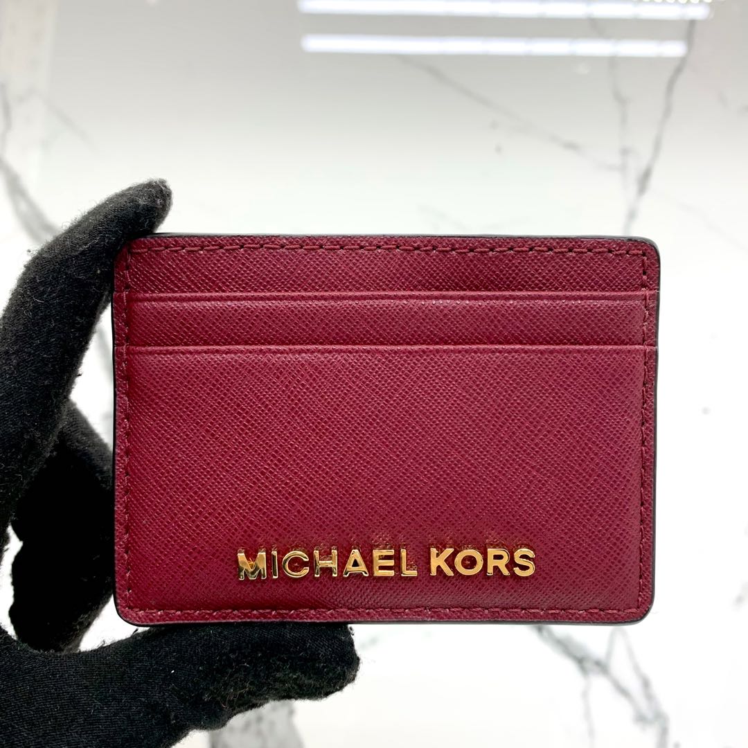 Michael kors red card holder hotsell