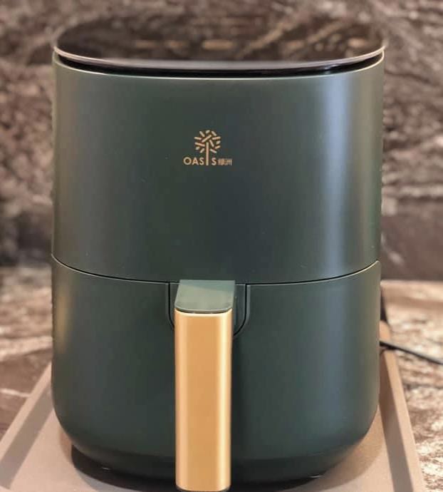 Moderately Used Air Fryer with Accessories, Furniture & Home Living