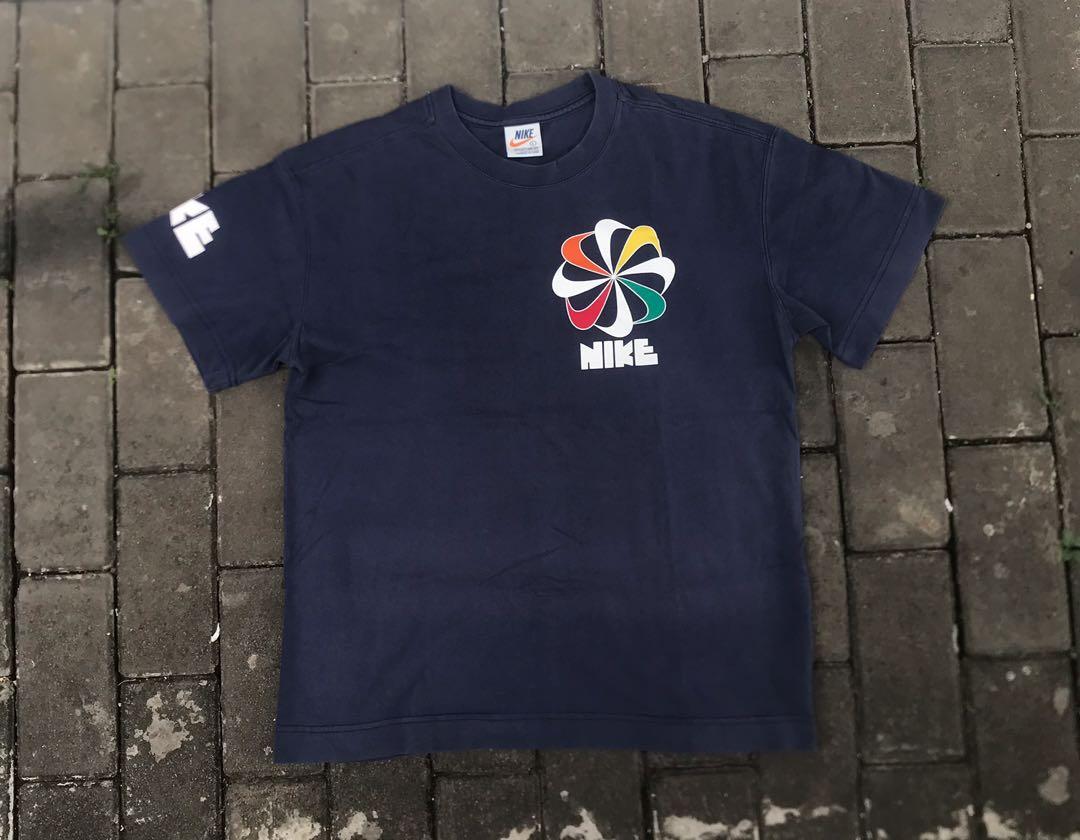 Nike pinwheel tee outlet