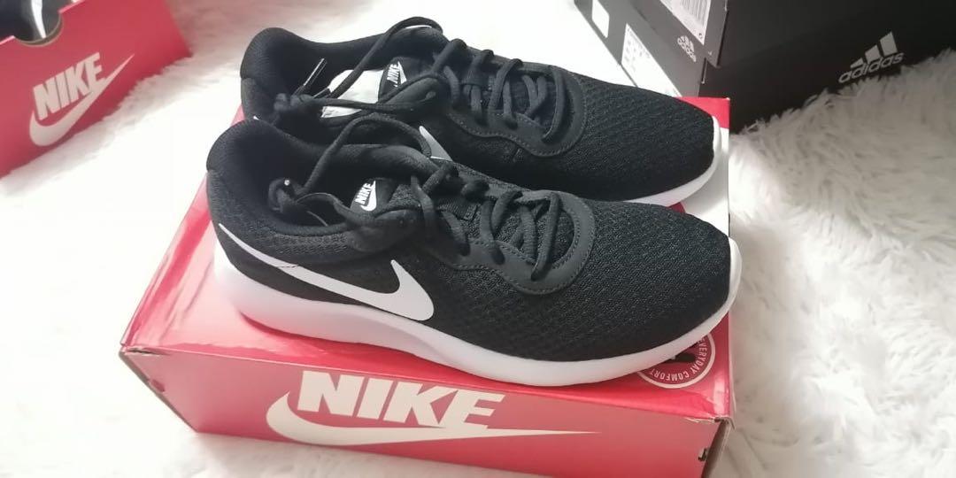 nike tanjun 24.5