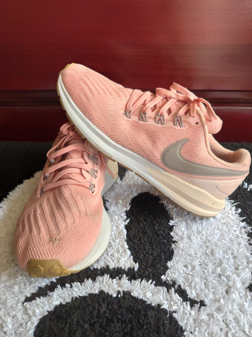 womens nike zoom structure 22