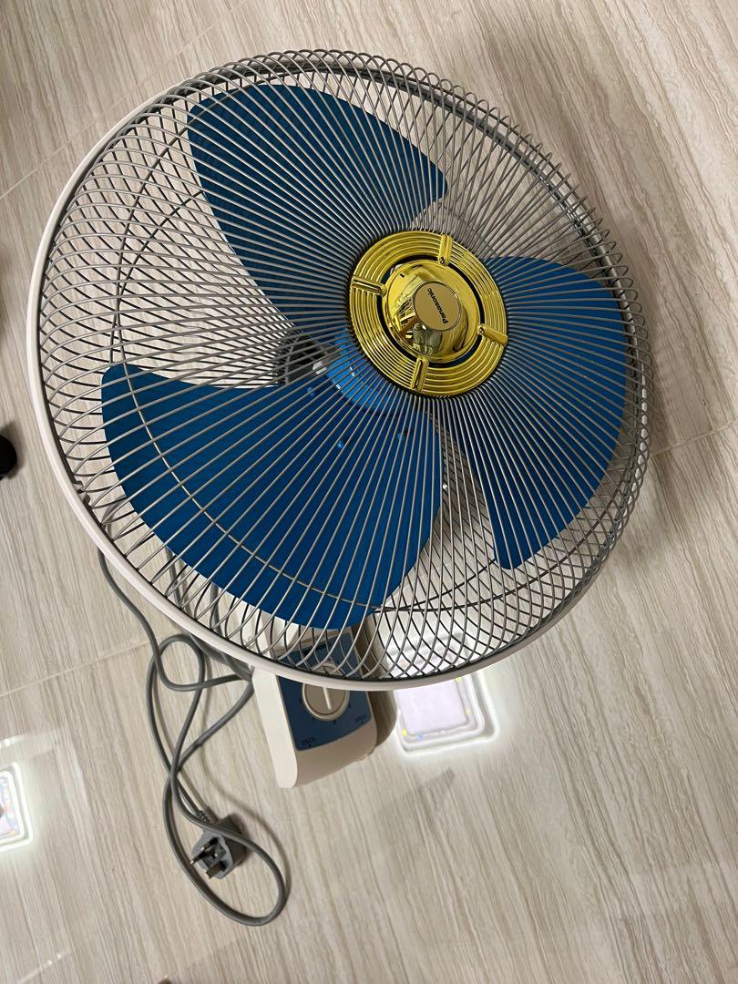 Panasonic 掛牆風扇 16吋 F-409UH, 家庭電器, 其他家庭電器 - Carousell
