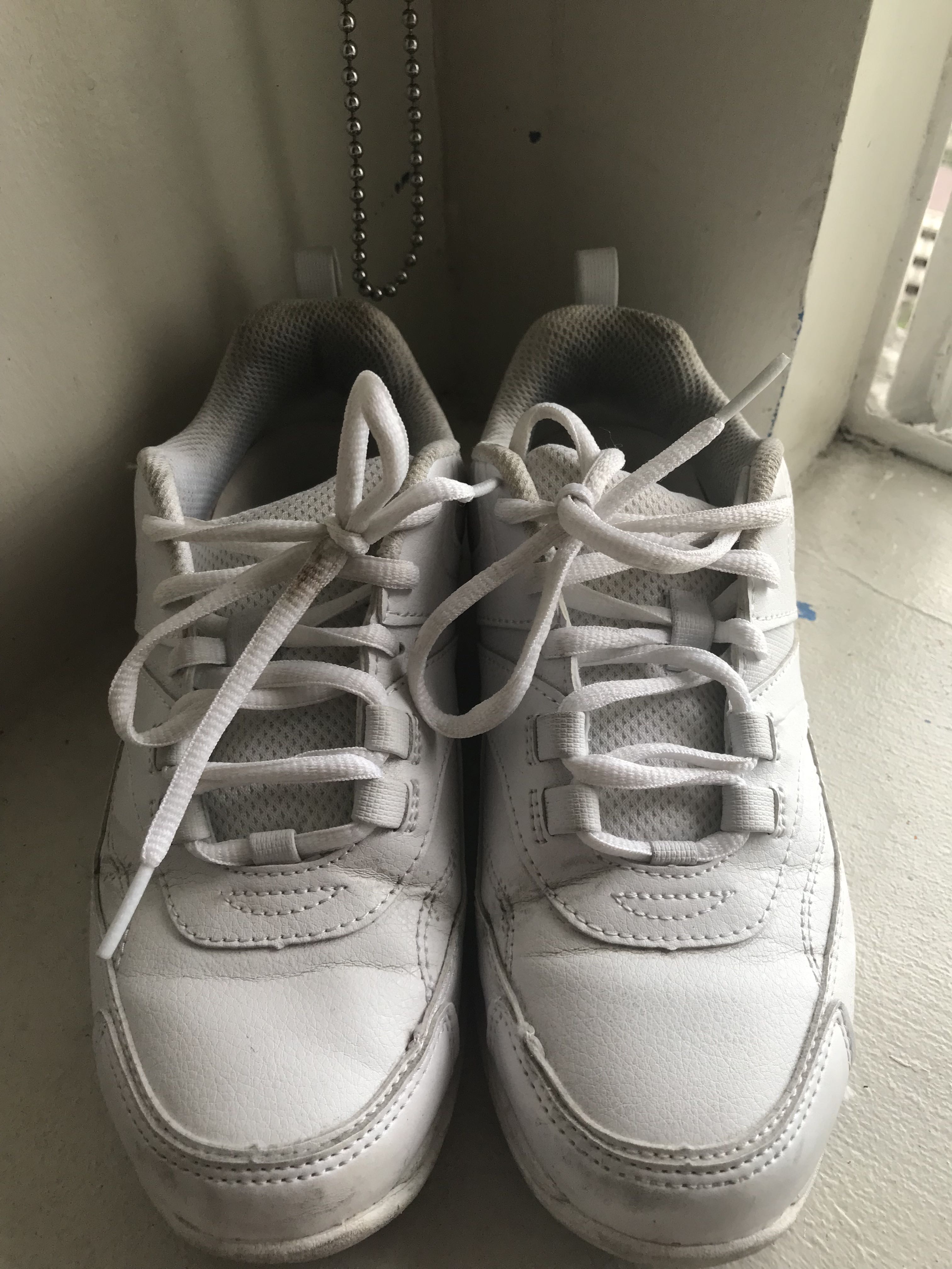 White tennis shoes sale payless