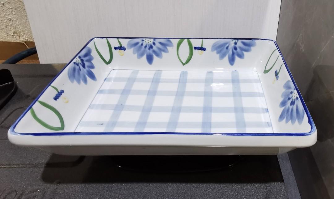 Rectangular Ceramic Serving Dish (Category: Other Kitchenware & Tableware) located in Quezon City. Submitted by geesfind (Listing ID 1151483379, Image 3). Description: Rectangular Ceramic Serving dish 8x12x3" > inches 20.5x30x6.5 > centimeter.