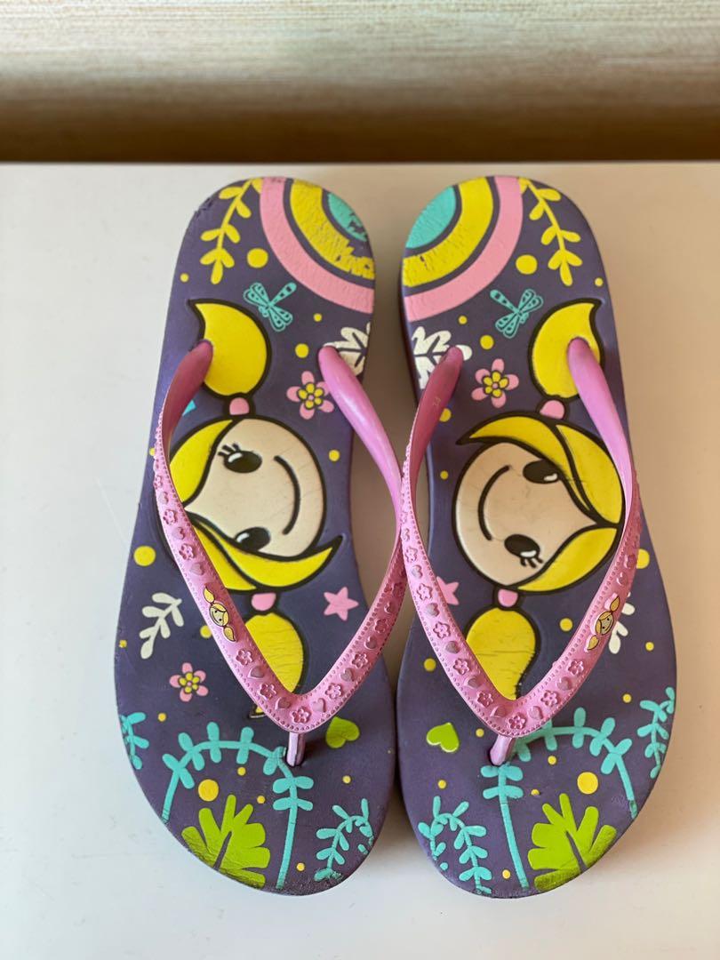 Sandal surfer girl bukan havaianas