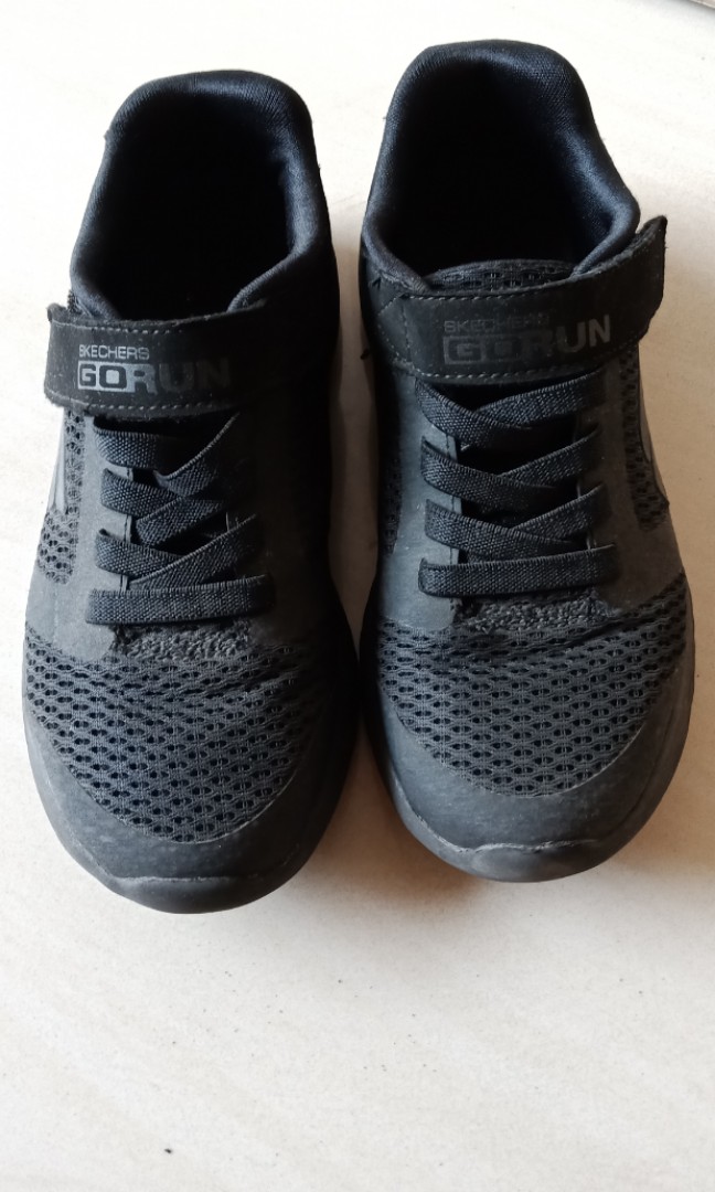 skechers black clogs