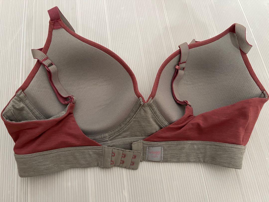 Sloggi seamless bra. Size M (32-34B/C)