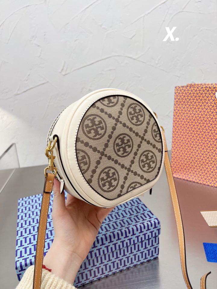 Tory Burch Round Crossbody Bag, Women's Fashion, Bags & Wallets, Cross