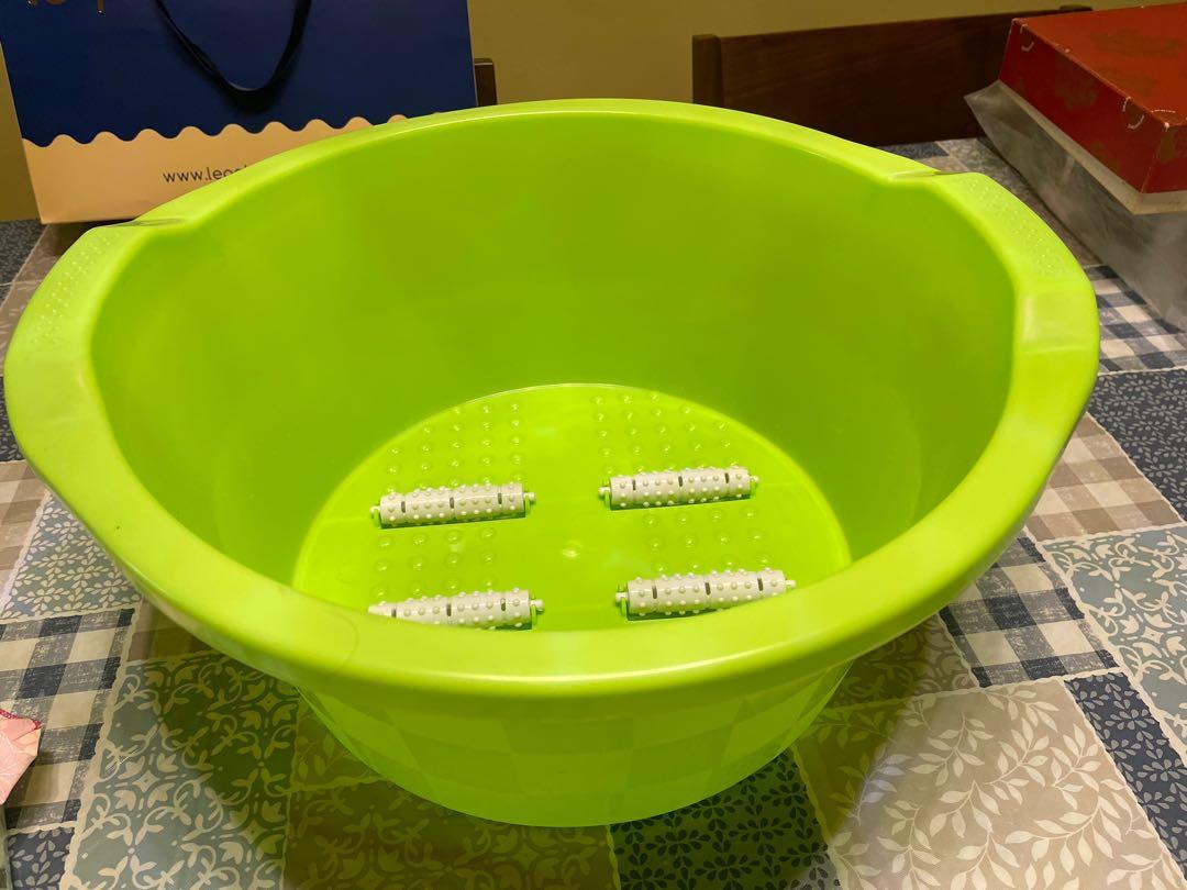 Tub for soaking leg, Everything Else on Carousell