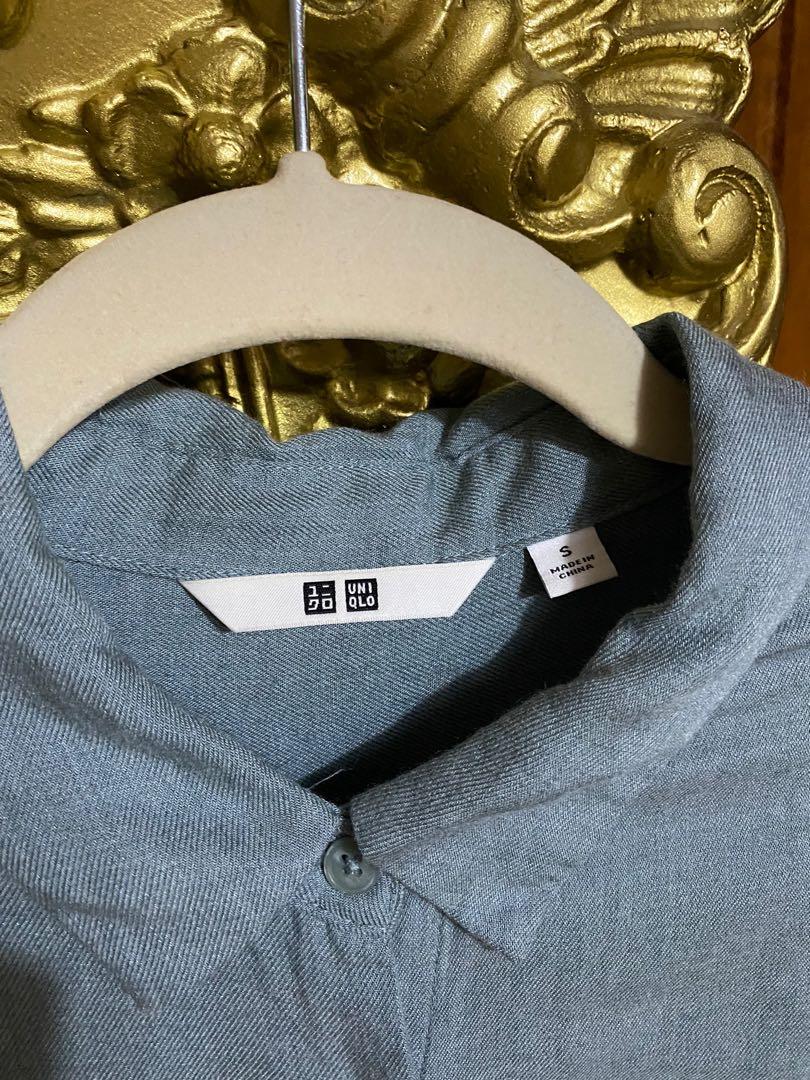 Uniqlo Long sleeves Blouse blue (Category: Blouses) located in Cainta. Submitted by cinefr_ (Listing ID 1151491690, Image 2). Description: RFS: Decluttering Fits s to m.