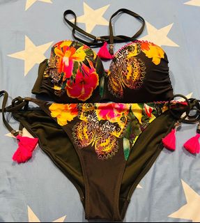 (Category: ) located in . Submitted by Love2Shop (Listing ID 1151470750, Image 1). Description: .
