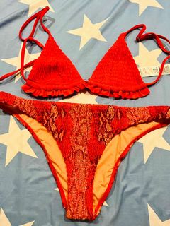 (Category: ) located in . Submitted by Love2Shop (Listing ID 1151469829, Image 1). Description: .