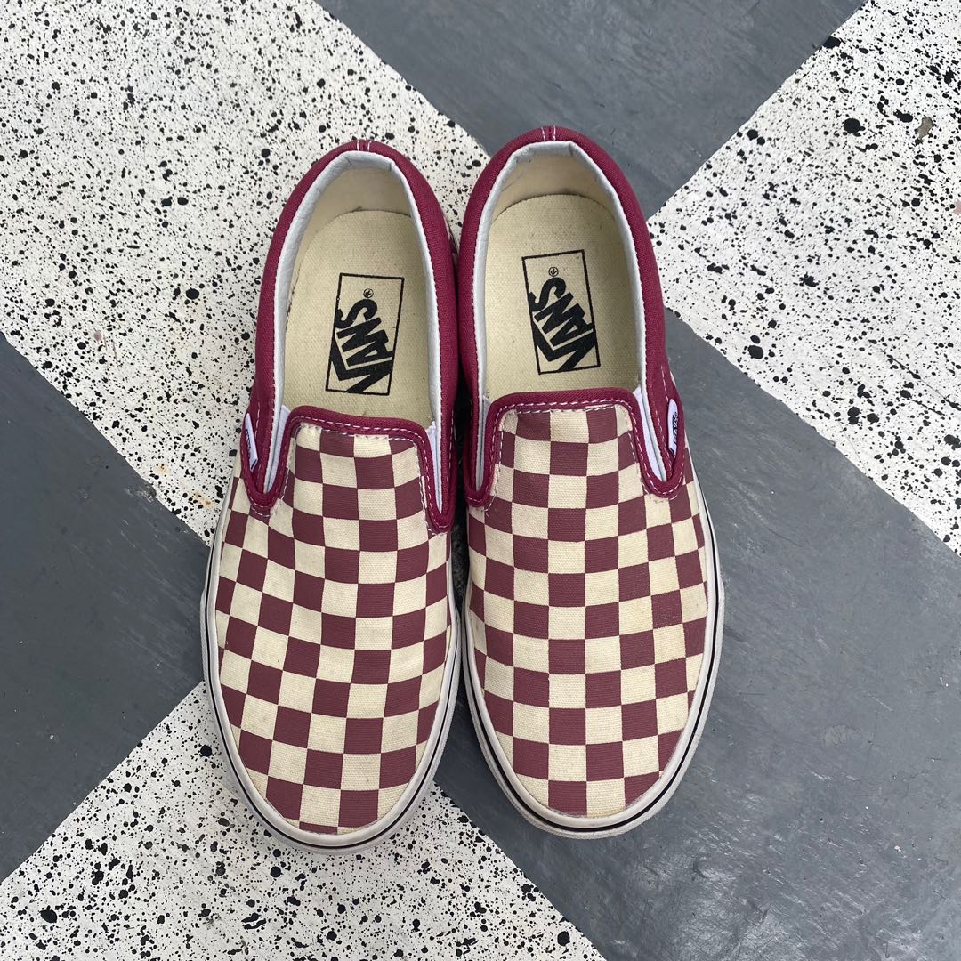 Vans checkerboard slip deals on burgundy