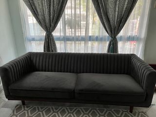 (Category: ) located in . Submitted by clearingcloset97 (Listing ID 1148347552, Image 1). Description: .