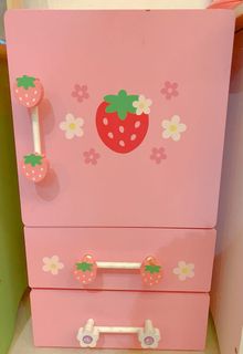 (Category: ) located in . Submitted by annavocado (Listing ID 1151468661, Image 1). Description: .