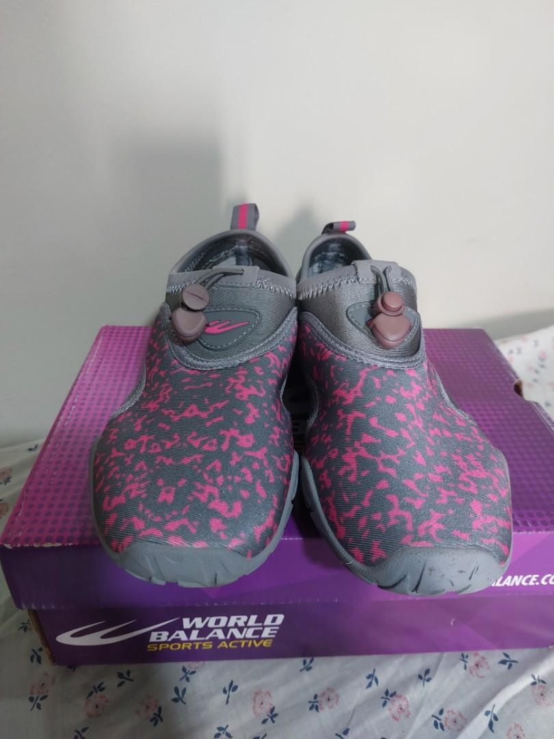 WORLD BALANCE FOR GIRLS (Category: Sneakers) located in Quezon City. Submitted by cae03 (Listing ID 1151487174, Image 3). Description: For sale World balance shoes for girls Slightly used only Size 37 500 only.
