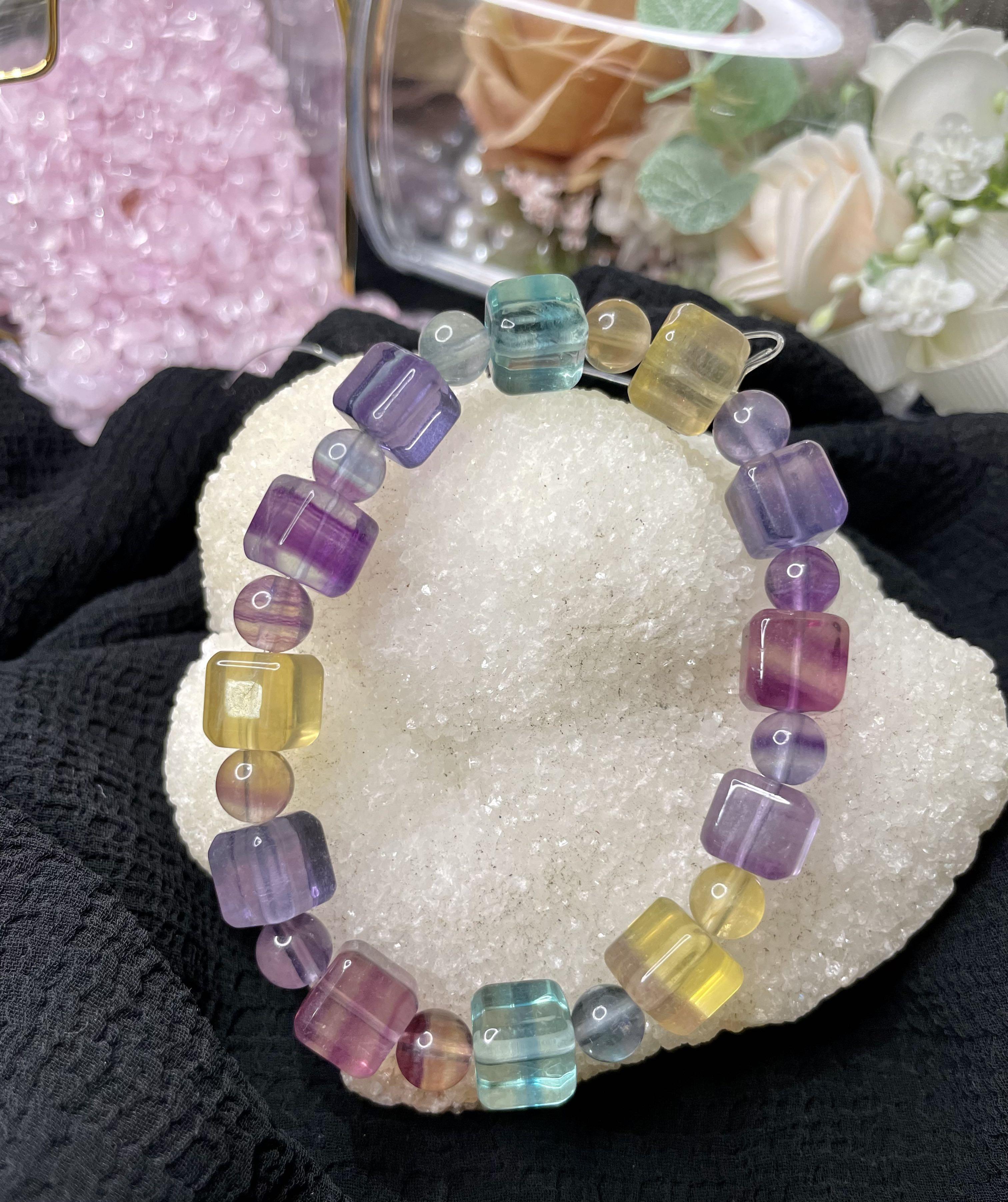 8.8mm+方糖彩螢石手串。multicolour fluorite bracelet, 女裝, 飾物及