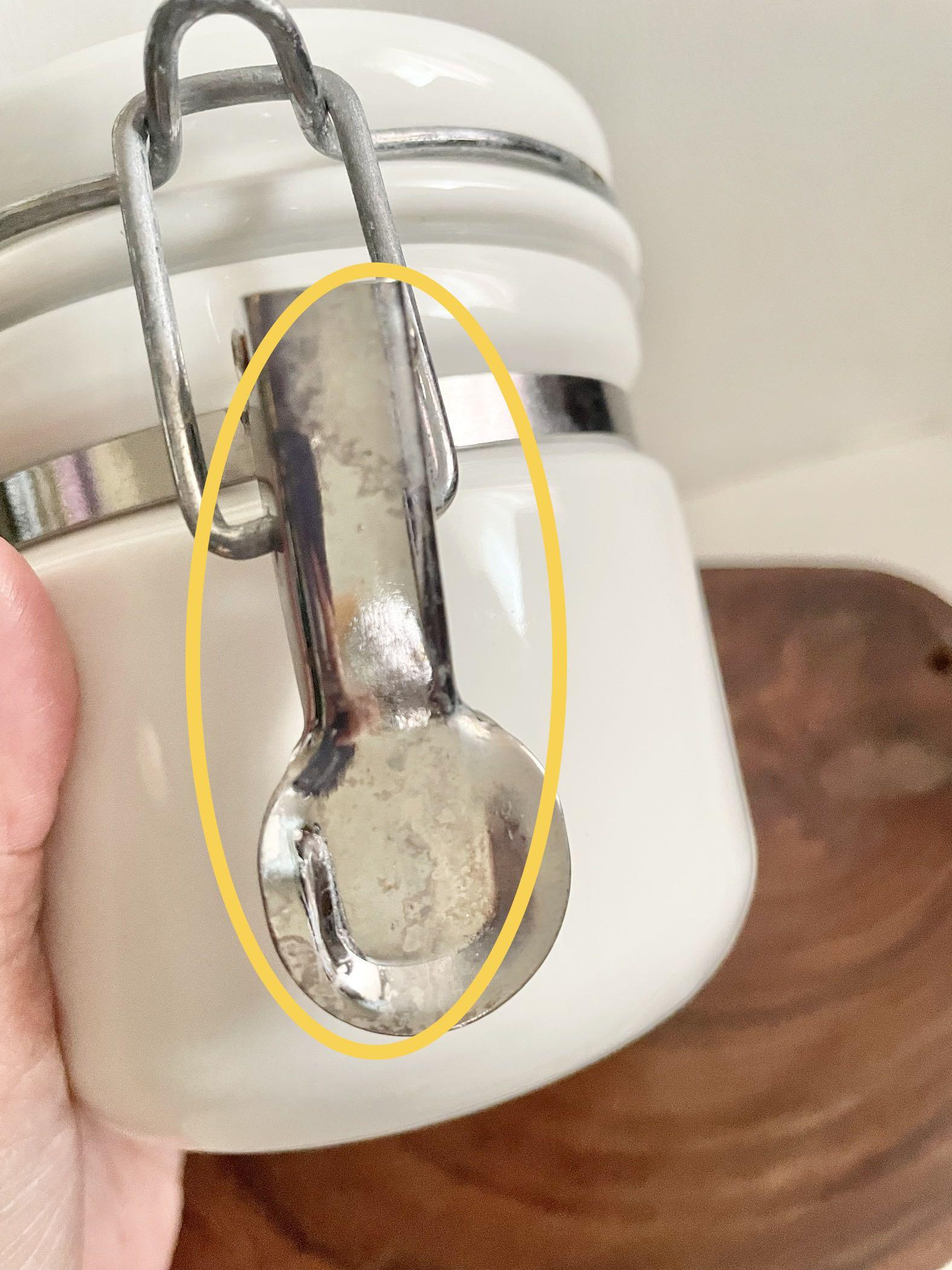 🇯🇵 Airtight Ceramic Canister (Category: Food Organization & Storage) located in Quezon City. Submitted by shopgood_mnl (Listing ID 1151676309, Image 2). Description: .