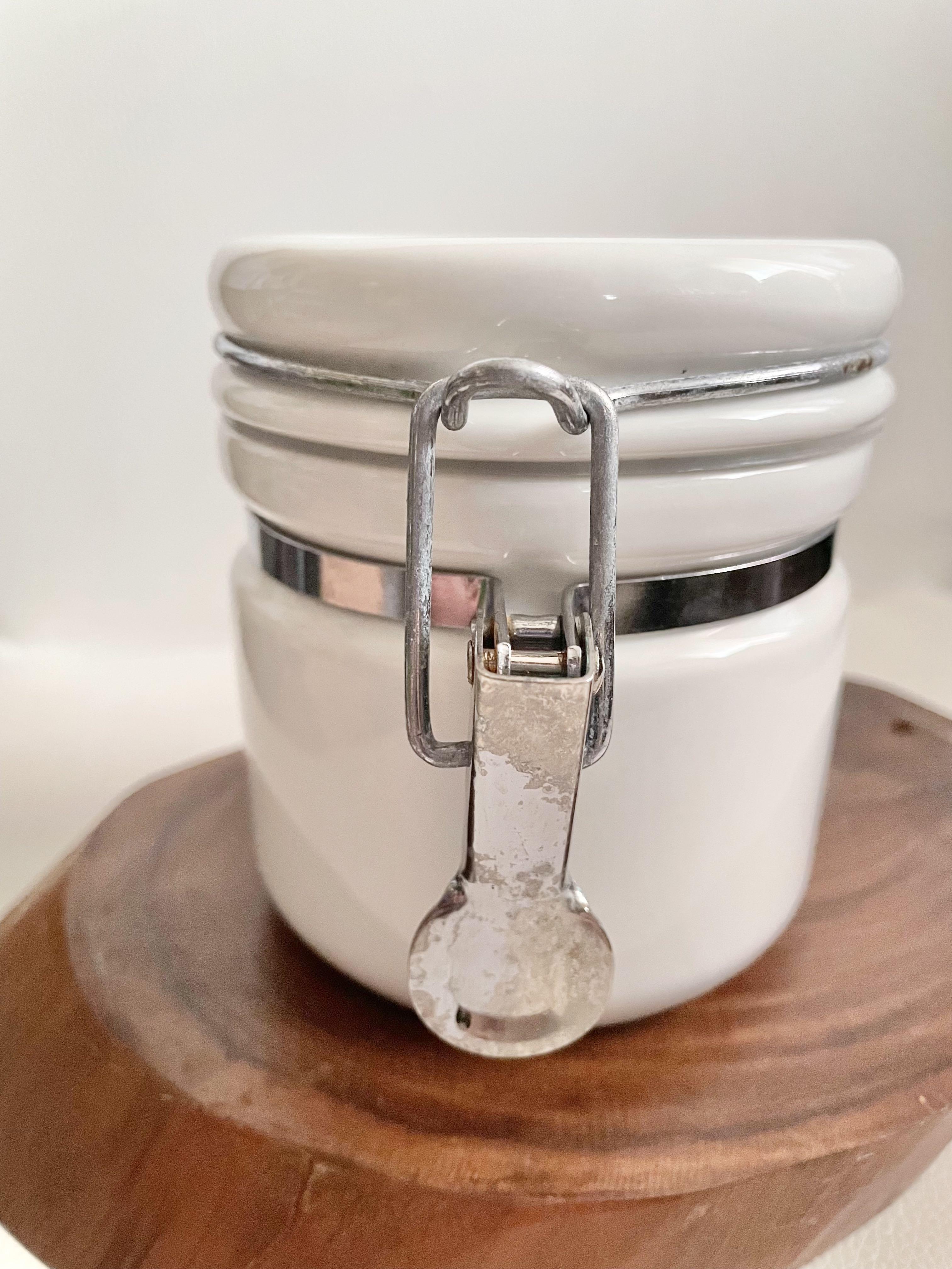 🇯🇵 Airtight Ceramic Canister (Category: Food Organization & Storage) located in Quezon City. Submitted by shopgood_mnl (Listing ID 1151676309, Image 1). Description: .