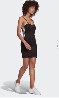 (Category: ) located in . Submitted by bbwardrobesale (Listing ID 1151739689, Image 1). Description: .