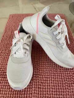 (Category: ) located in . Submitted by tan.rain (Listing ID 1151610770, Image 1). Description: .