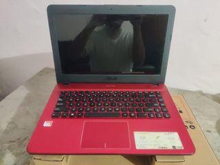 Asus X441B