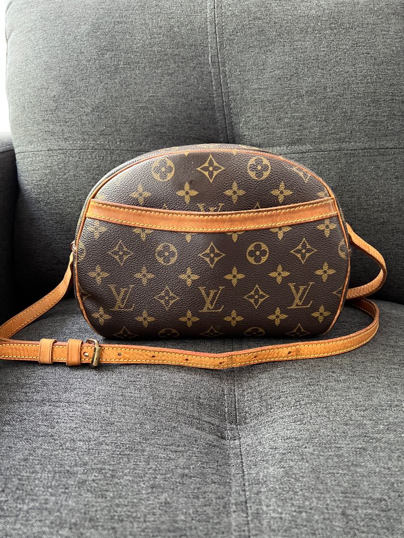 AUTHENTIC LV LOUIS VUITTON Blois Monogram Crossbody Sling Bag, Luxury, Bags  & Wallets on Carousell