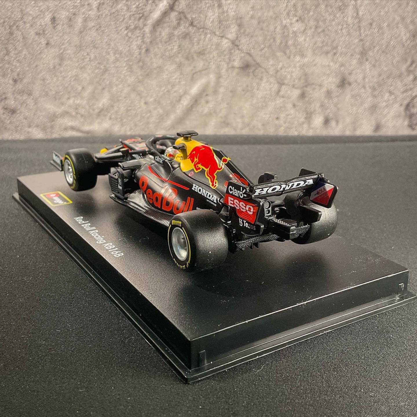 Bburago 1/43 F1 Red Bull Racing RB16B 2021 #33 Max Verstappen 全新