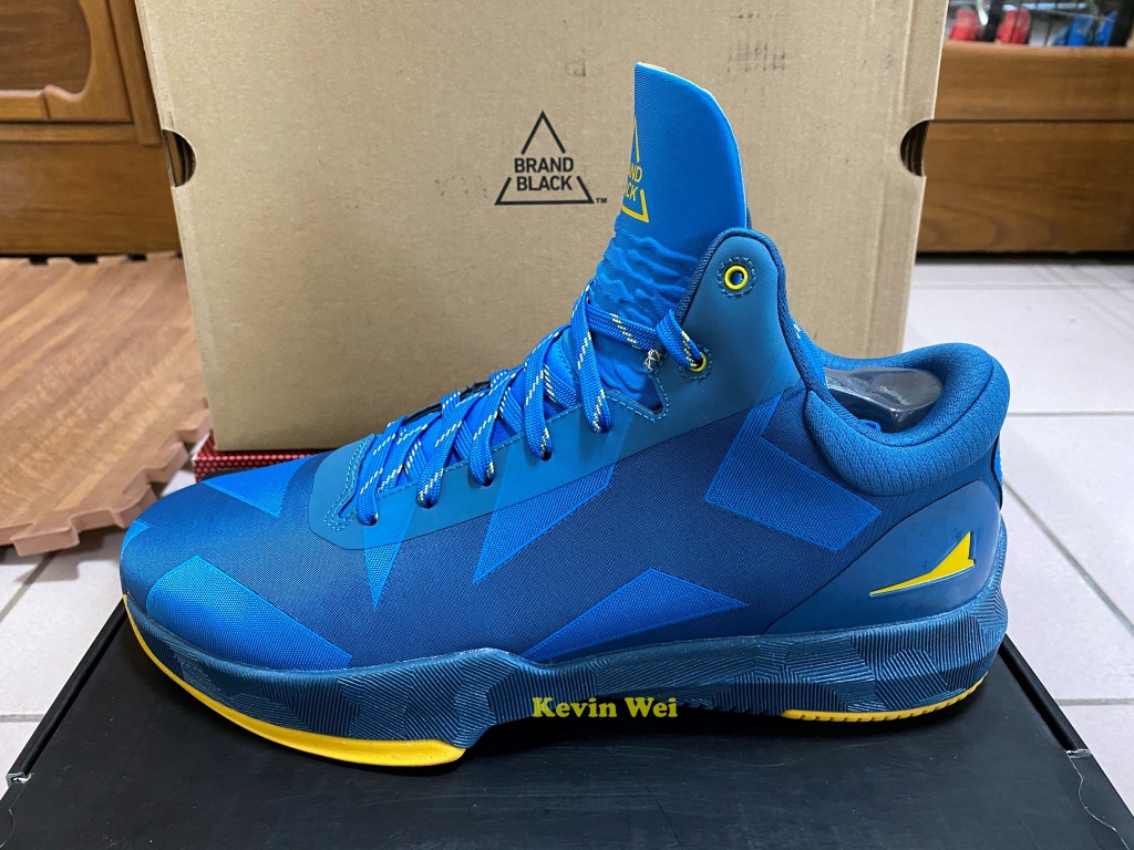 Brandblack rare metal lightning top