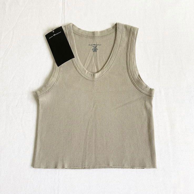 brandy melville connor tank, Women's Fashion, Tops, Sleeveless on