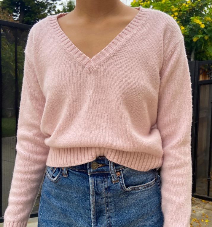 brandy melville leigh pink sweater