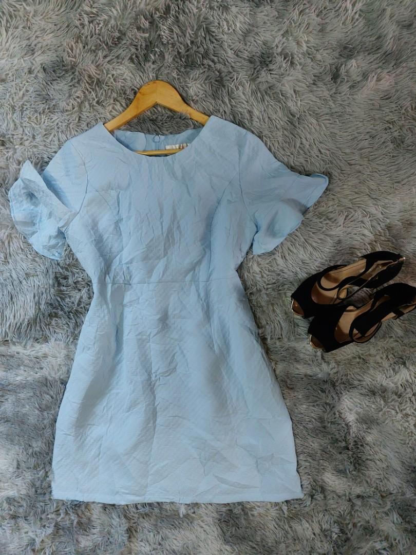 Casual dress (Category: Dresses) located in Makati City. Submitted by crisfb (Listing ID 1151726887, Image 1). Description: can fit large to xl.