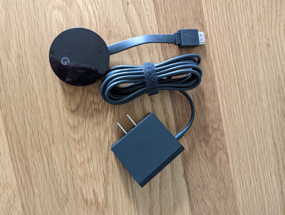 Chromecast Ultra with adapter, Mobile Phones & Gadgets, Mobile