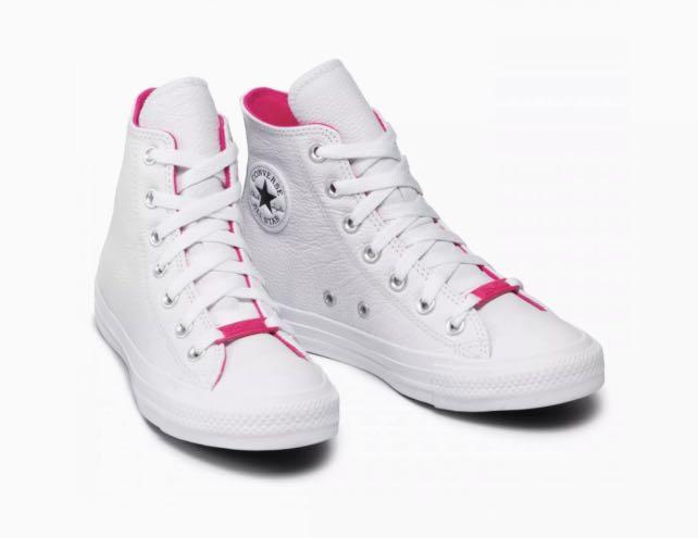White pink converse online