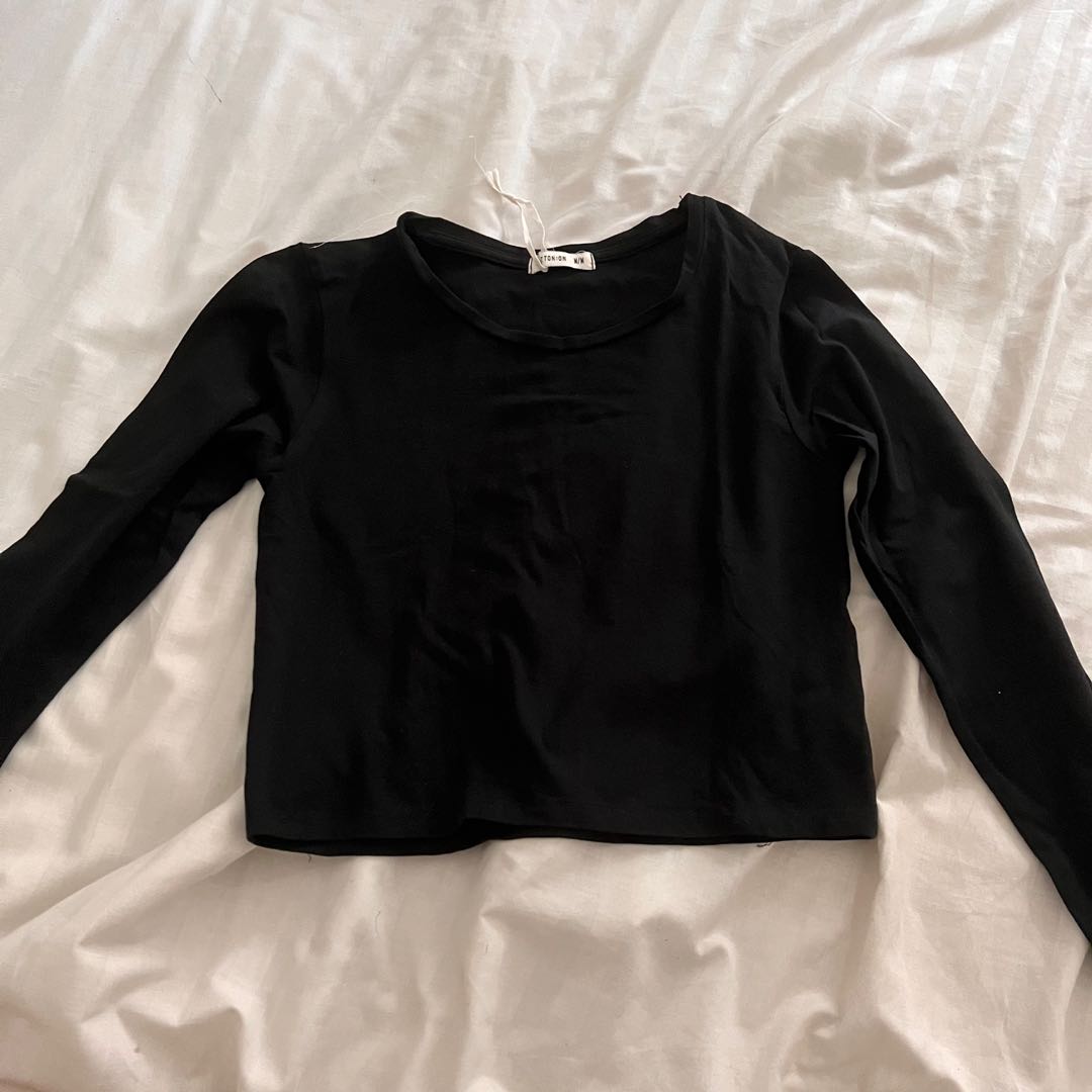 Cotton on long-sleeve crop top, Fesyen 