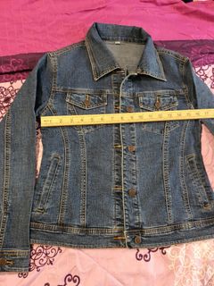 (Category: ) located in . Submitted by ilinazri (Listing ID 1151656016, Image 1). Description: .