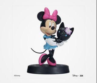 Disney x XM Studios - Mickey Around the World, Minnie Thailand 4” collectible