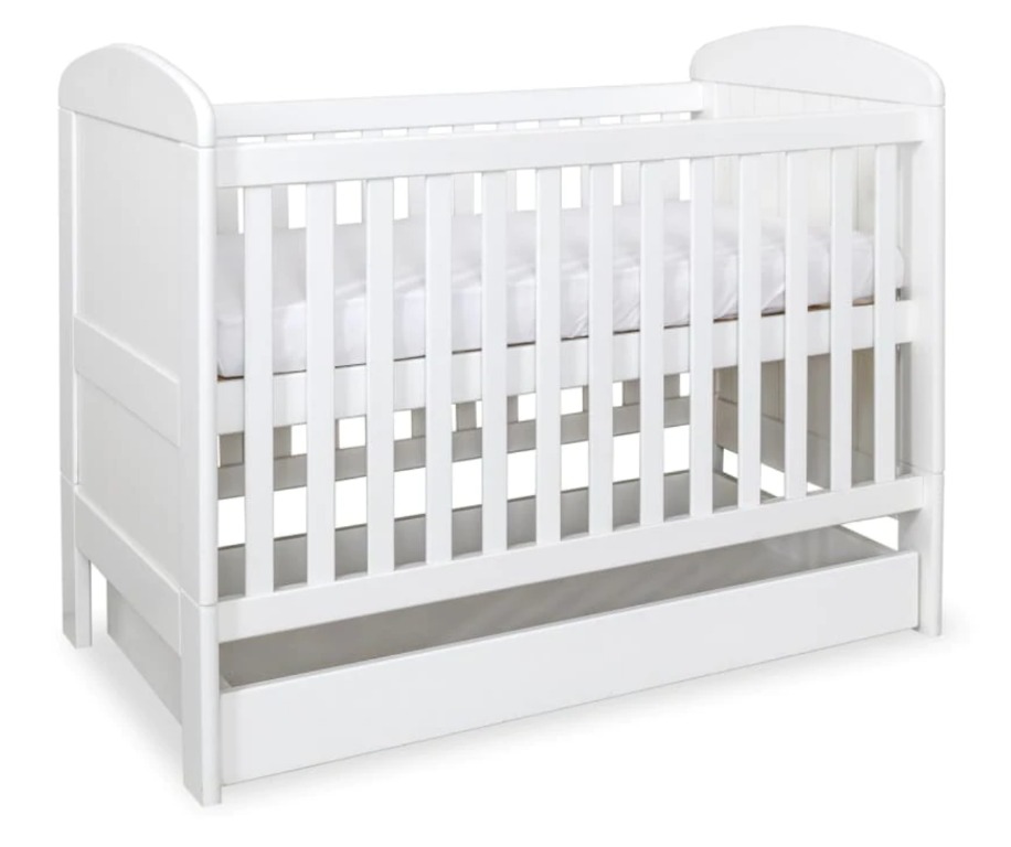 Fantastic Cot & toddler bed, high quality, Babies & Kids, Baby Nursery