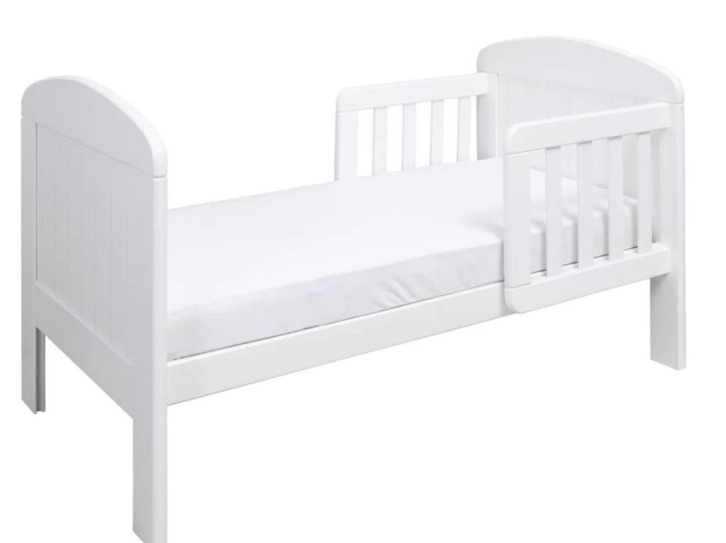 Fantastic Cot & toddler bed, high quality, Babies & Kids, Baby Nursery